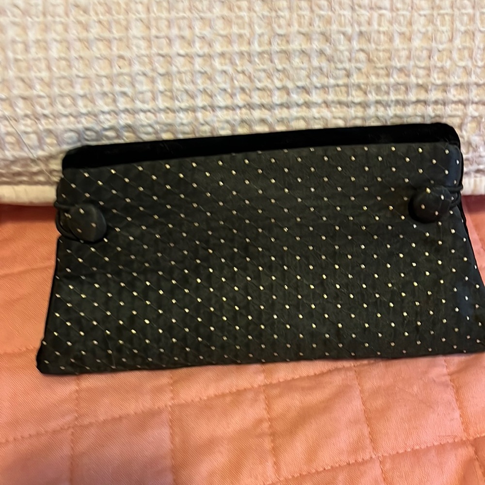 Vintage makeup bag black with silver black velvet lining 2 pockets one zippered
